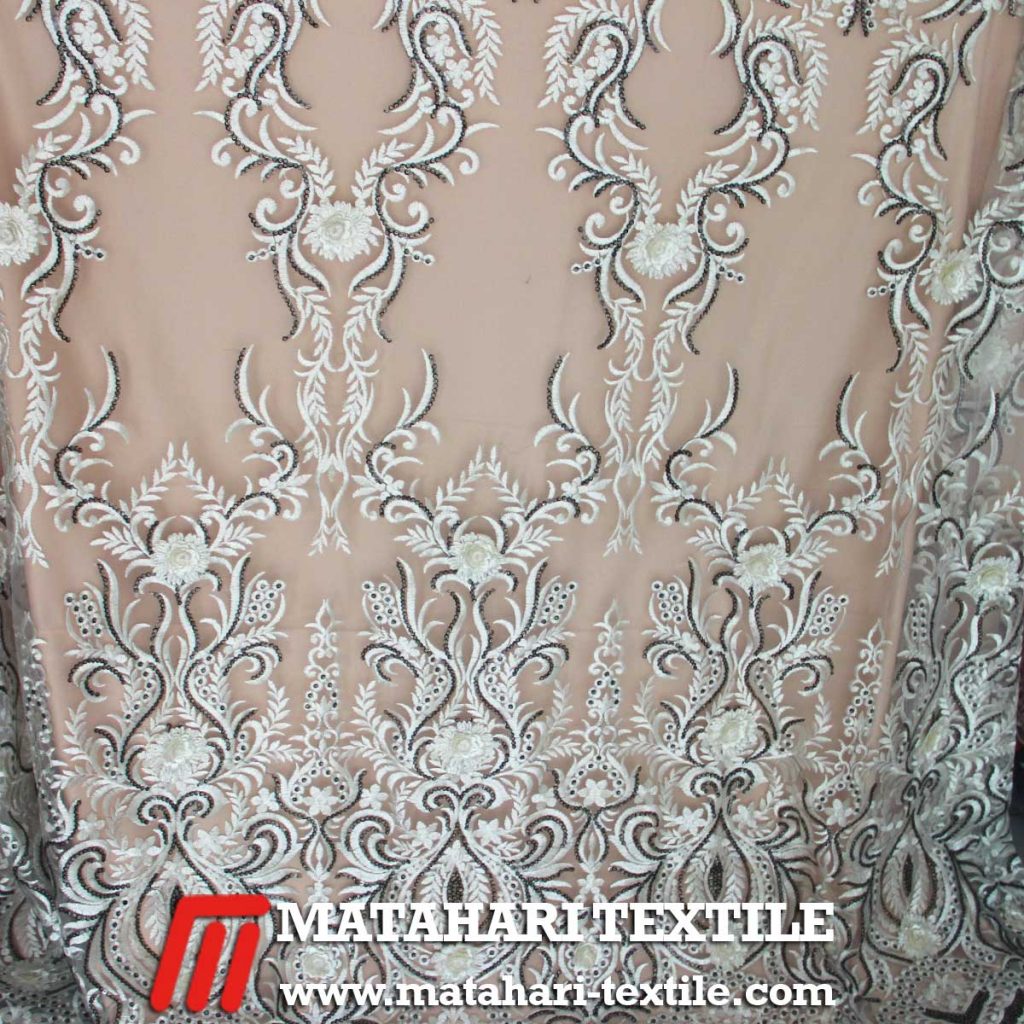 Tulle Baroque 3D Embroidery White