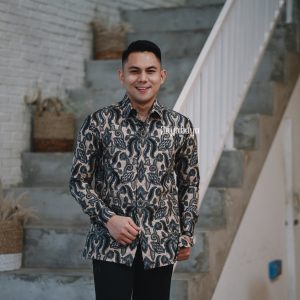 Jayabaya Batik Wijaya Kemeja Batik Pria Lengan Panjang