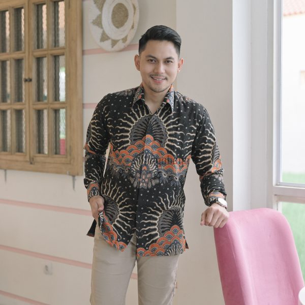 Jayabaya Batik Arundaya Kemeja Batik Pria Lengan Panjang